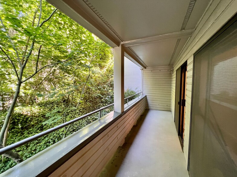 Building Photo - Underground Parking Spot!!!