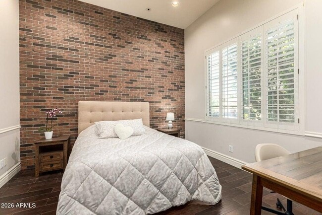 Building Photo - 10919 E Onyx Ct