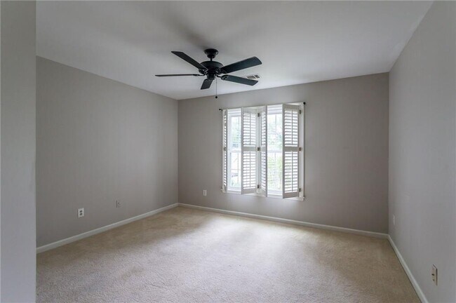 Building Photo - 4941 Gaskin Walk