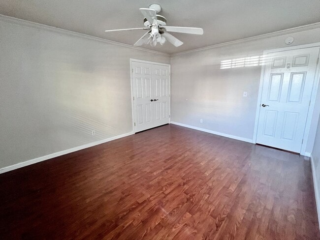 Building Photo - $1,995 Blackstone & Sierra 2 Bedroom Condo...