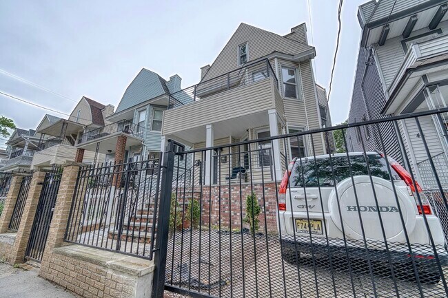 Building Photo - 46-48 Wegman Pkwy
