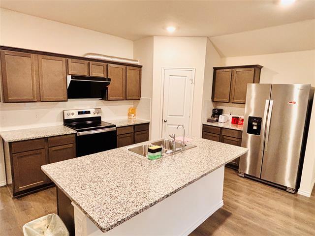 Building Photo - 1304 Johnson Dr