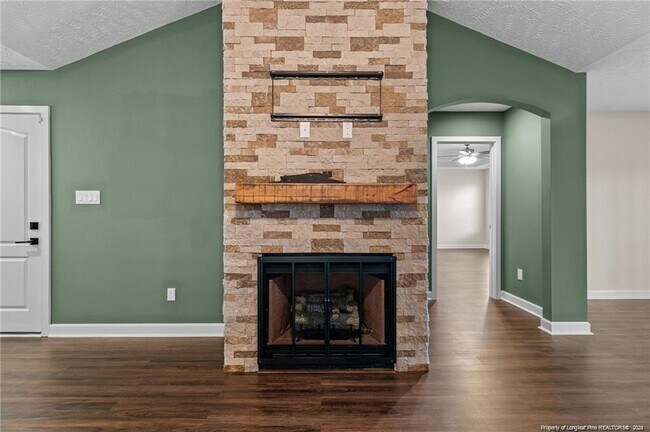 Building Photo - 266 Ivywood Ln