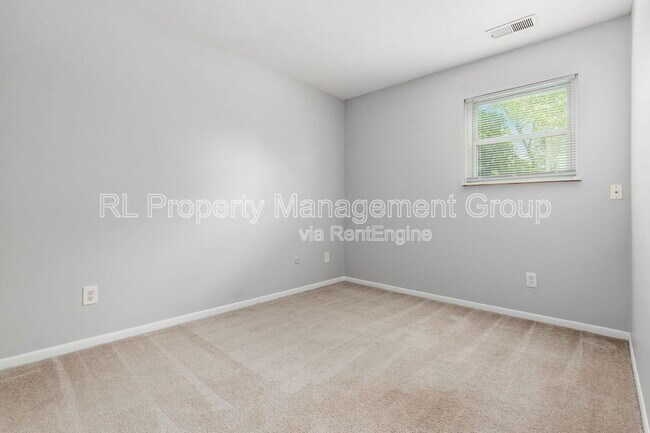 Building Photo - 1340 Baja Ln