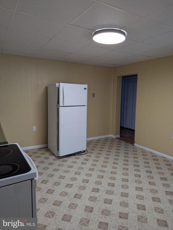 Building Photo - 204 N Nice St