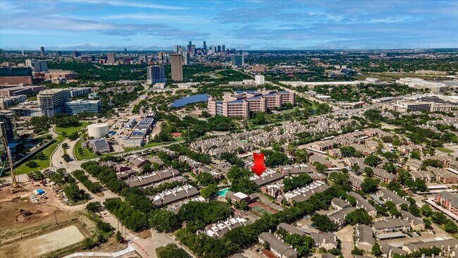 Building Photo - 7447 Cambridge St