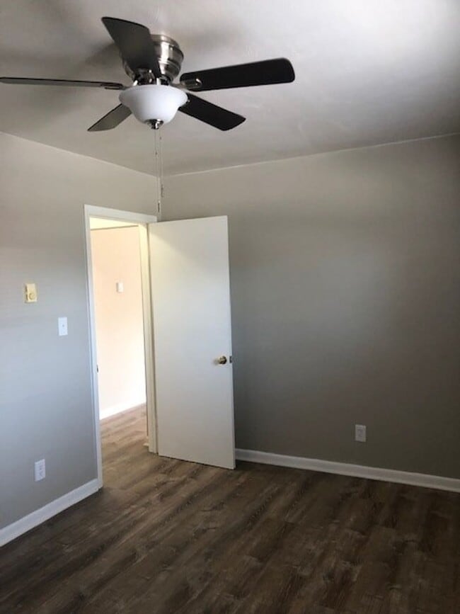 Building Photo - 1014 Woronoca Ave