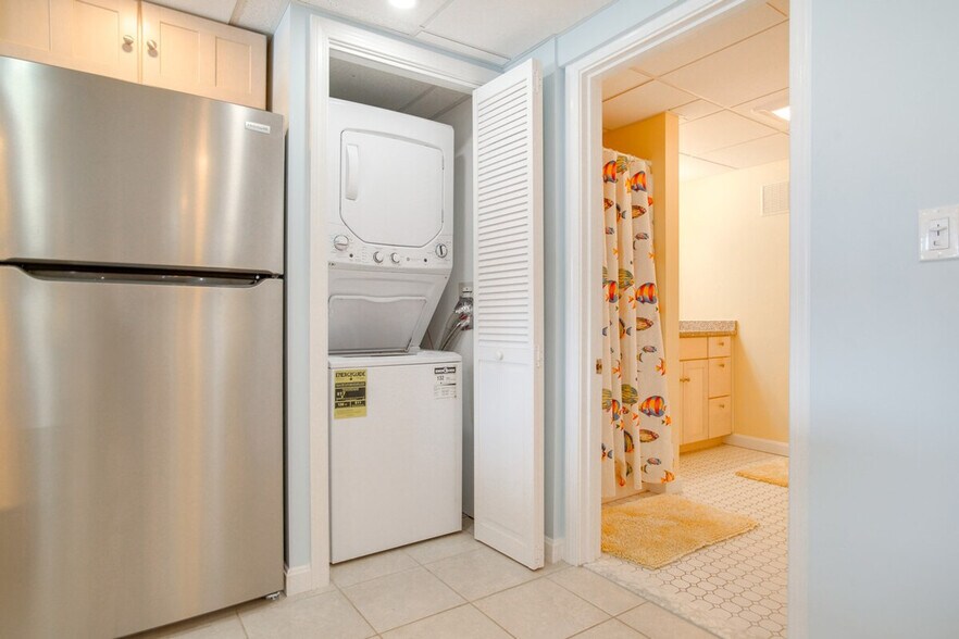 Building Photo - 89 Sunset Cir