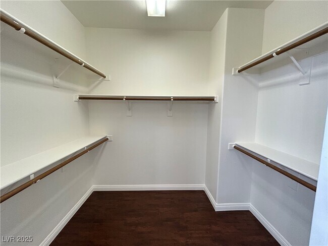 Building Photo - 317 Silver Grove St