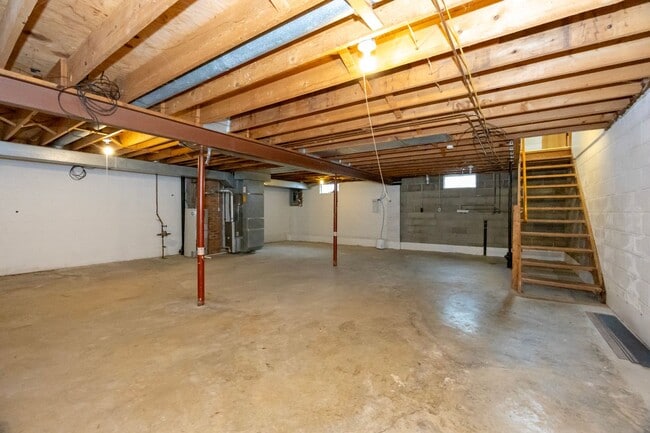 Building Photo - 1906 Cher Ct