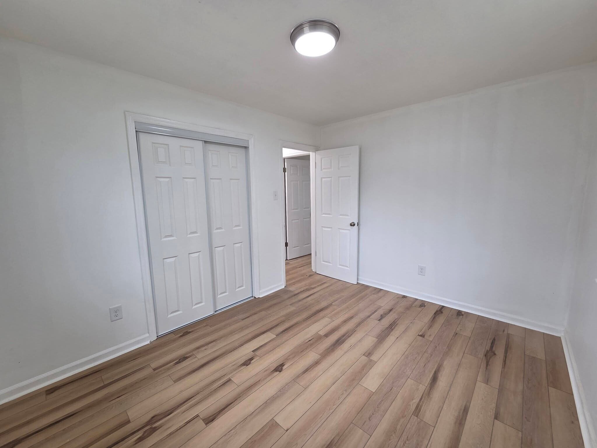 Building Photo - 5506 Campbell Ave