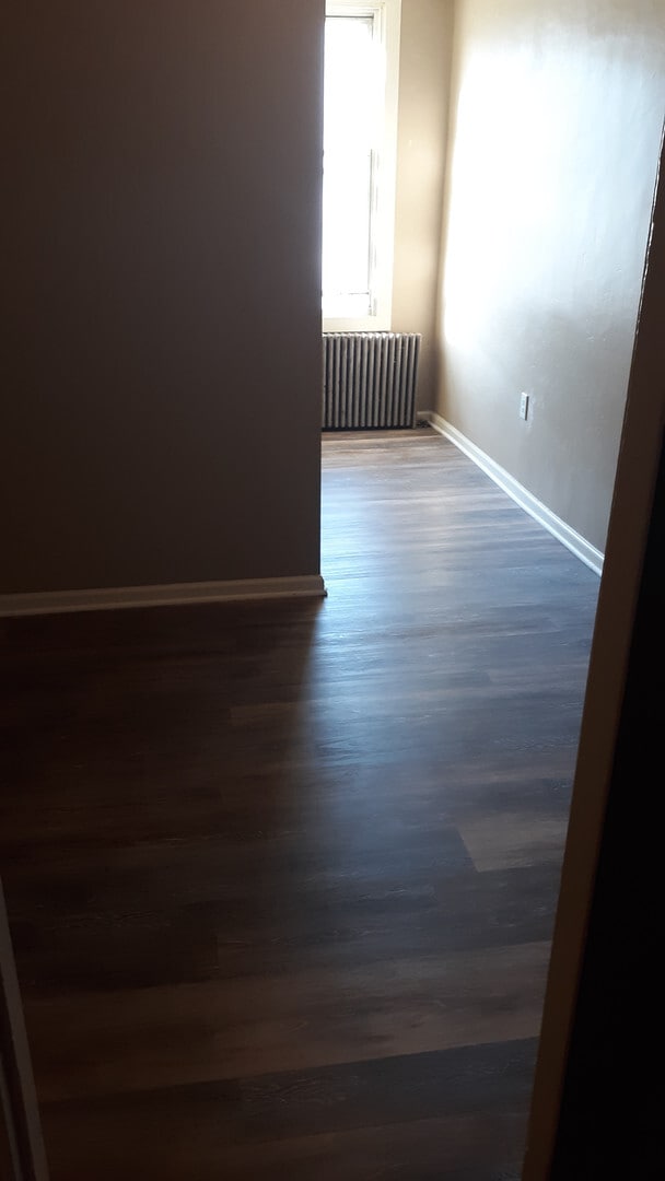 Building Photo - 228 W 3rd St