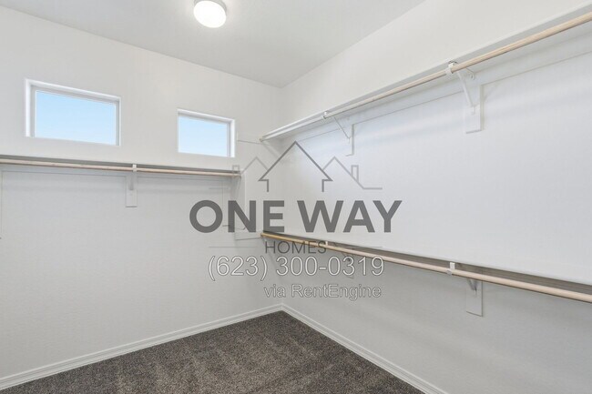 Building Photo - 9960 E Seismic Ave