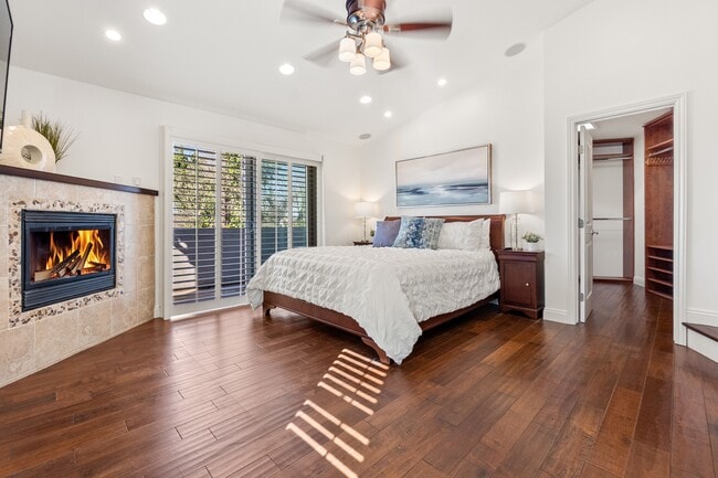 Building Photo - 1077 10th St