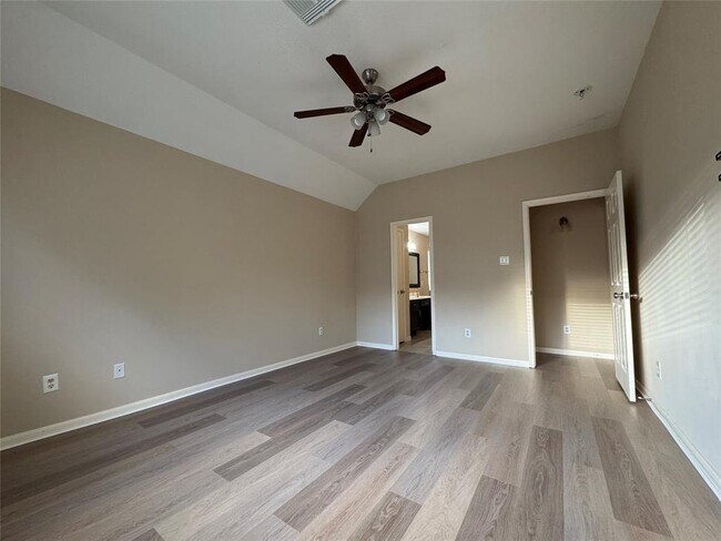 Building Photo - 2515 Ember Canyon Ln