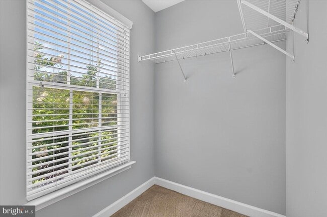 Building Photo - 25670 S Village Dr