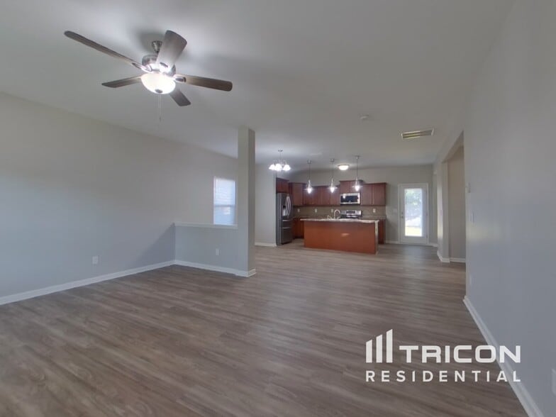 Building Photo - 1551 Peabody Court