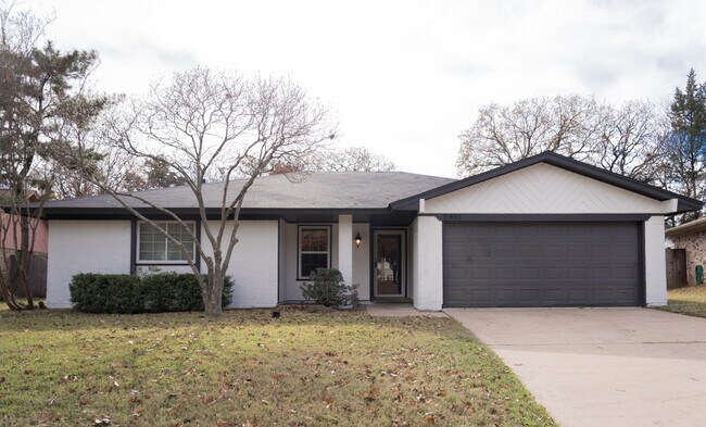 Building Photo - 2861 Panhandle Dr