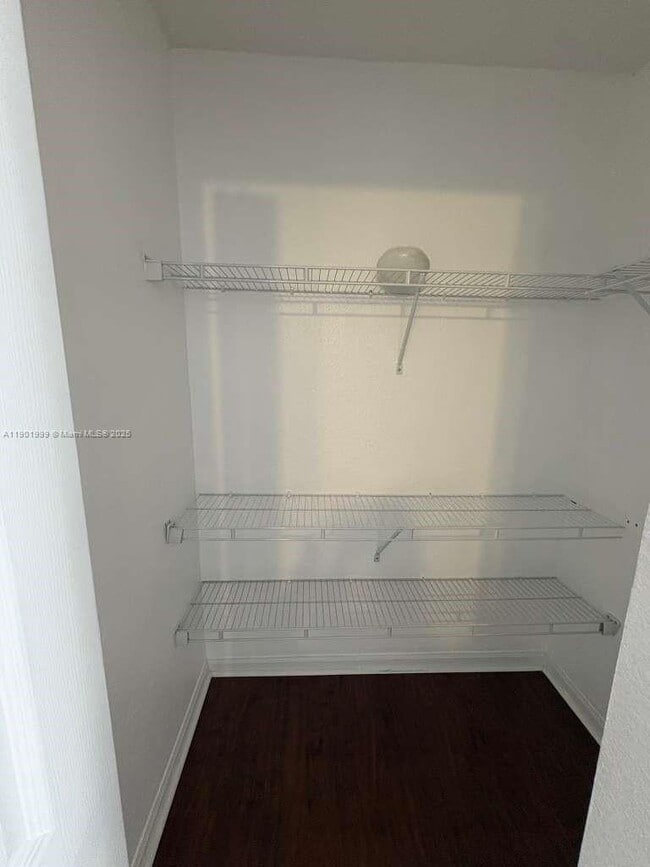 Building Photo - 1064 Golden Cane Dr