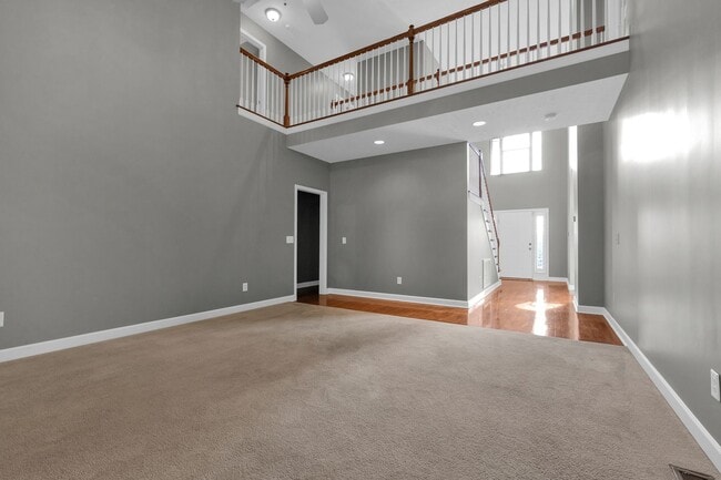 Building Photo - HUGE HOME IN CAIN RIDGE AT AN AMAZING PRIC...