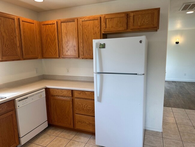 Building Photo - Charming 1 bedroom 1 bath house in Springfield!