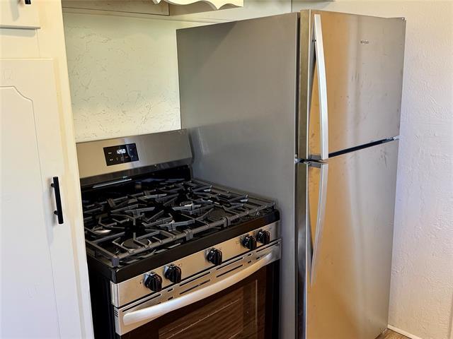 Building Photo - 4101 Lenore Dr