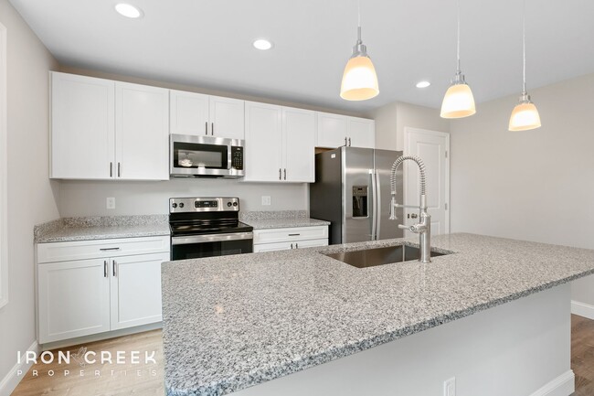 Building Photo - Stunning Pet-Friendly New Construction Dup...