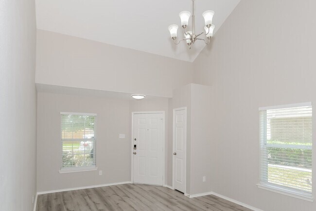 Building Photo - 7318 Cypress Pr Dr