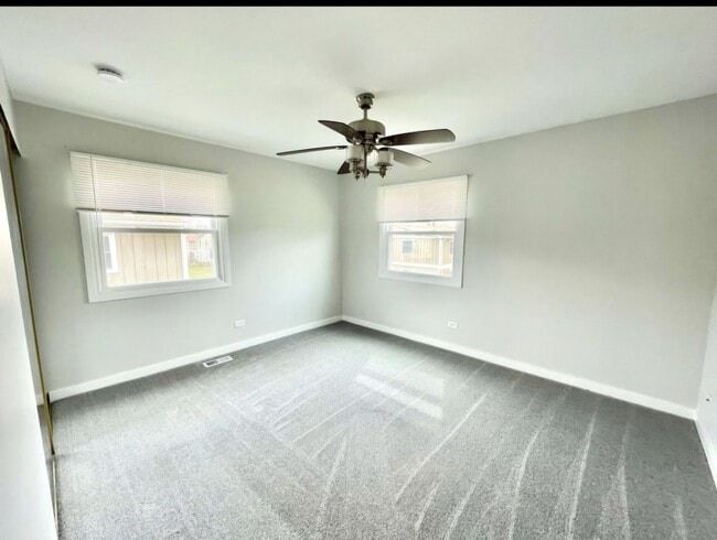 Building Photo - 7935 163rd Ct