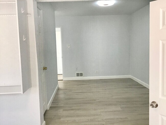 Building Photo - 921 Xavier St