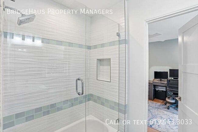 Building Photo - 3266 Goldfinch St