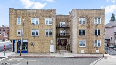 Building Photo - 420 Bloomfield Ave