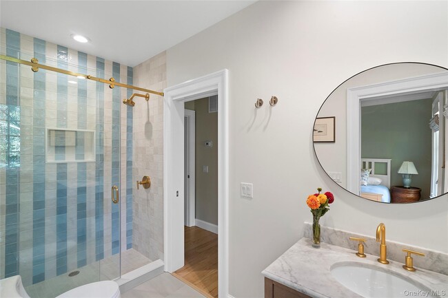 Building Photo - 4 Oakland Ln