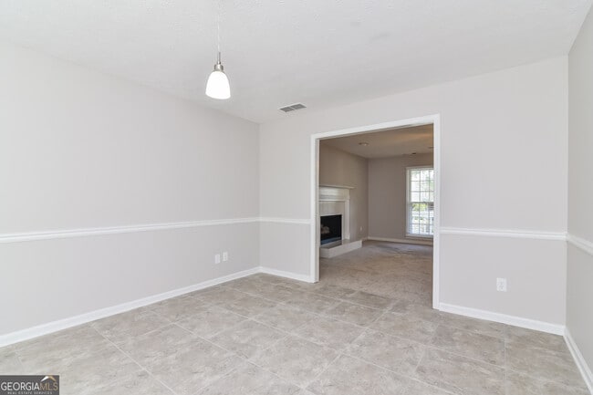 Building Photo - 2935 Emerson Lake Dr