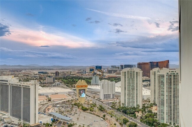 Building Photo - 322 Karen Ave