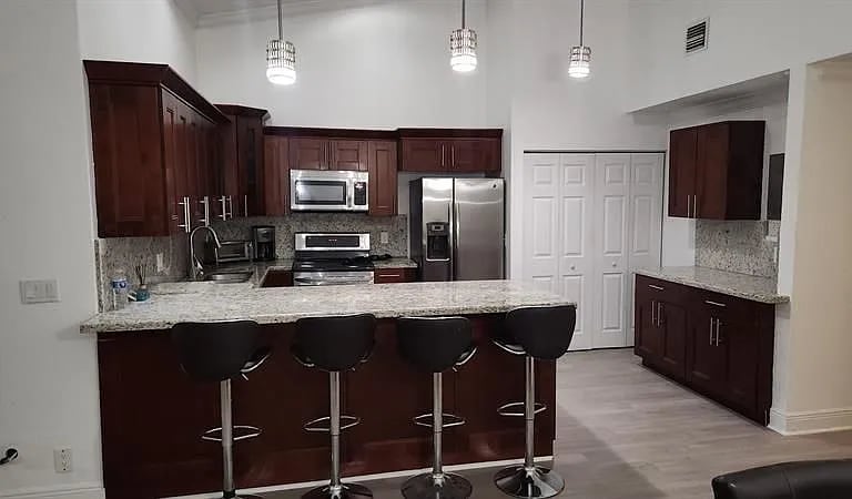 Building Photo - 7708 NW 38th Ave