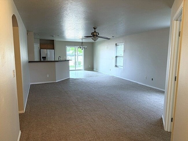 Building Photo - Beautiful 3 be 2 bath home with office in Meridian just off Locust Grove and Amity