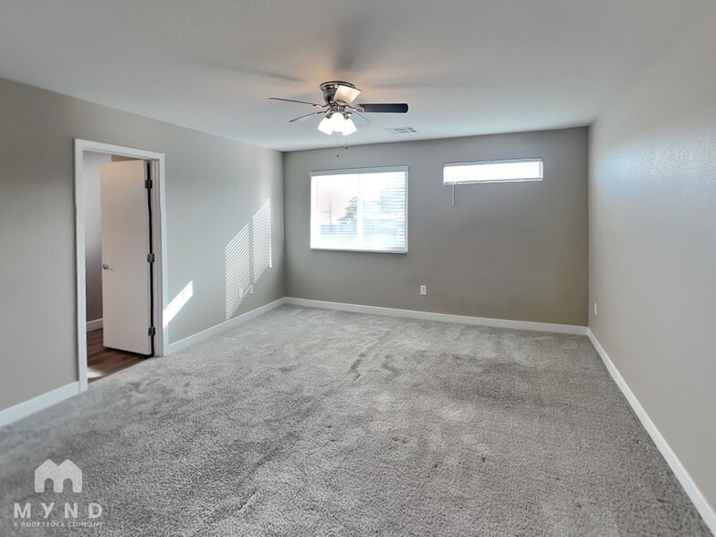 Building Photo - 3794 Paseo de Paz Ave