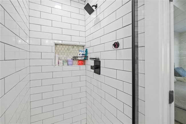 Building Photo - 350 Allison Ct