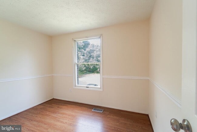 Building Photo - 5514 Whitfield Ct