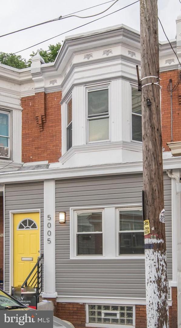 Building Photo - 5005 Hawthorne St