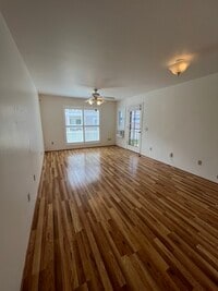 Building Photo - 10 Piwai Ln