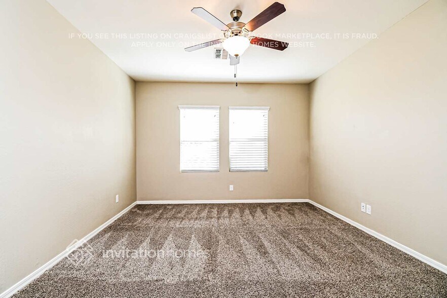 Building Photo - 30461 N Opal Dr
