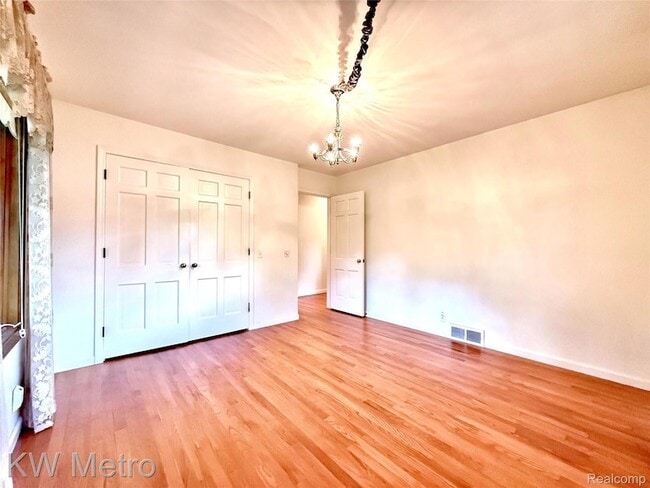 Building Photo - 1448 Inwoods Cir