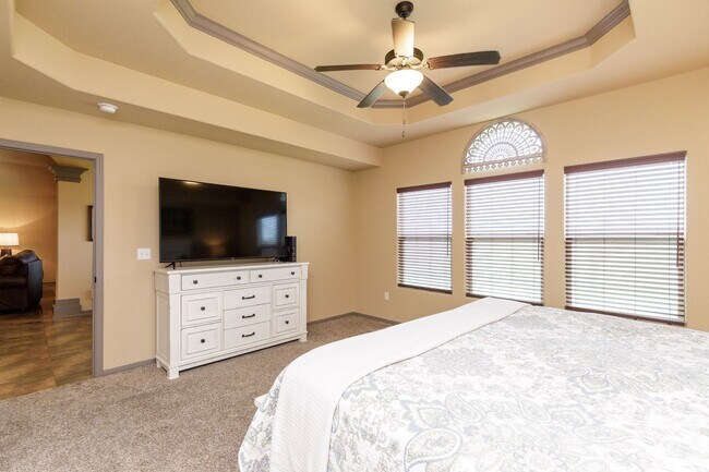 Building Photo - 7921 Pavo Real St