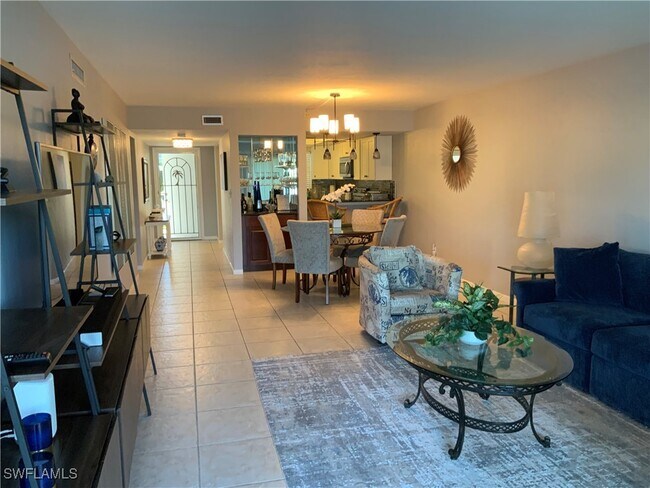 Building Photo - 5530 Rattlesnake Hammock Rd