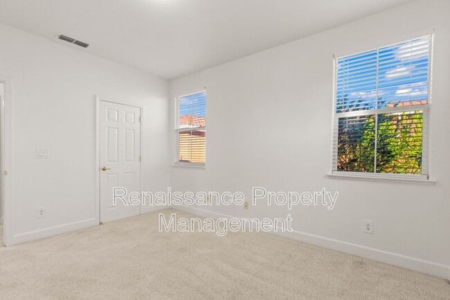 Building Photo - 1801 Riverview Ave