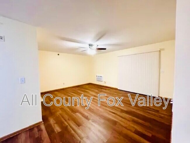 Building Photo - 2909 Willow Ln