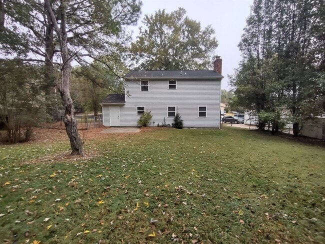 Building Photo - Move-in ready Home located in the Walnut C...