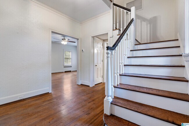 Building Photo - 1404 Morningside Dr